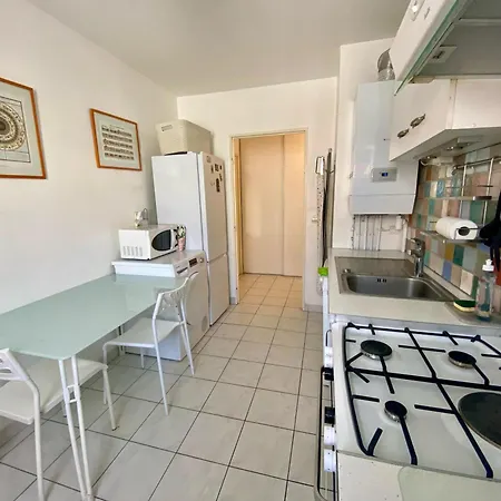 Spacieux T2 Au Rives Du Lez, Parking, Proche Gares Et Centre Apartment *